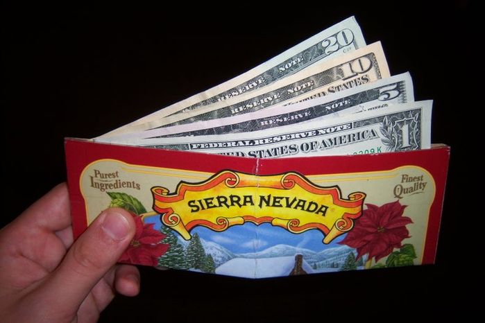 用啤酒包装盒制作创意钱包教程-第1张图片-趣作屋