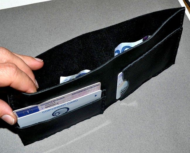 用皮革边角料制作经典双折皮夹教程-第2张图片-趣作屋