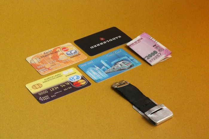 超薄微型钱包DIY教程,告别腰痛烦恼-第24张图片-趣作屋 超薄微型钱包DIY教程,告别腰痛烦恼-第24张图片-趣作屋