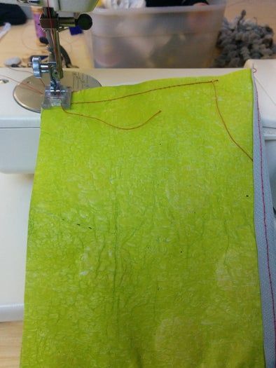 用回收塑料袋和废旧拉链制作环保铅笔盒/杂物包-第15张图片-趣作屋 用回收塑料袋和废旧拉链制作环保铅笔盒/杂物包-第15张图片-趣作屋