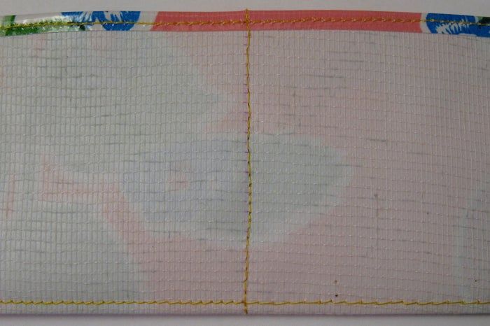 一小时内学会制作对折油布钱包-第20张图片-趣作屋