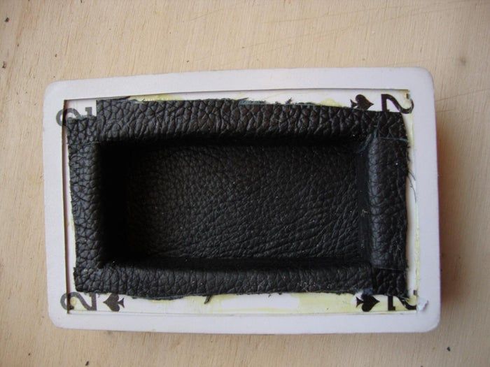 DIY带孔卡片包教程：隐藏备用现金的好方法-第19张图片-趣作屋