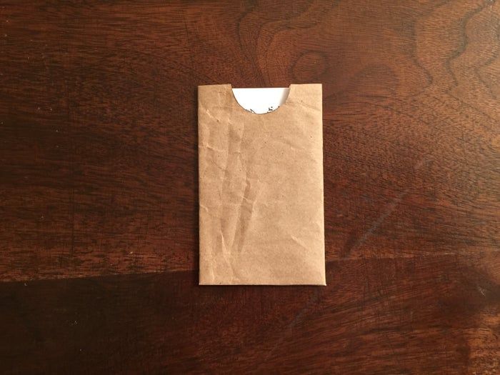 用回收纸袋制作绿色卡片保护套的简单教程-第9张图片-趣作屋