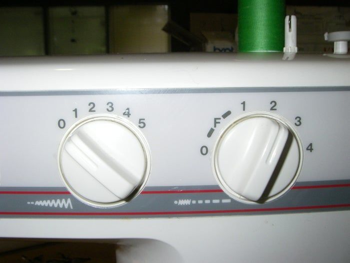 用咖啡袋制作环保又时尚的新型钱包-第13张图片-趣作屋