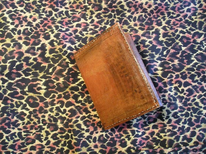 用硬纸板DIY超酷钱包教程-第1张图片-趣作屋