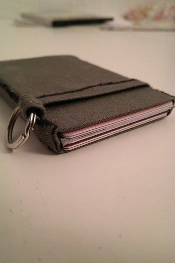 超简单DIY极简钱包教程,用旧牛仔裤制作-第13张图片-趣作屋 超简单DIY极简钱包教程,用旧牛仔裤制作-第13张图片-趣作屋