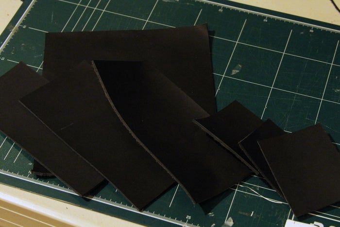 手机钱包二合一DIY教程:用汽车皮革制作个性钱包-第8张图片-趣作屋 手机钱包二合一DIY教程:用汽车皮革制作个性钱包-第8张图片-趣作屋