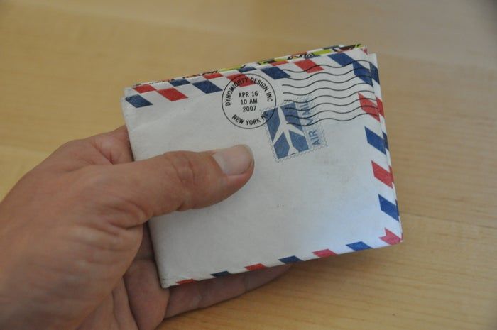 制作防小偷假钱包的趣味教程-第1张图片-趣作屋