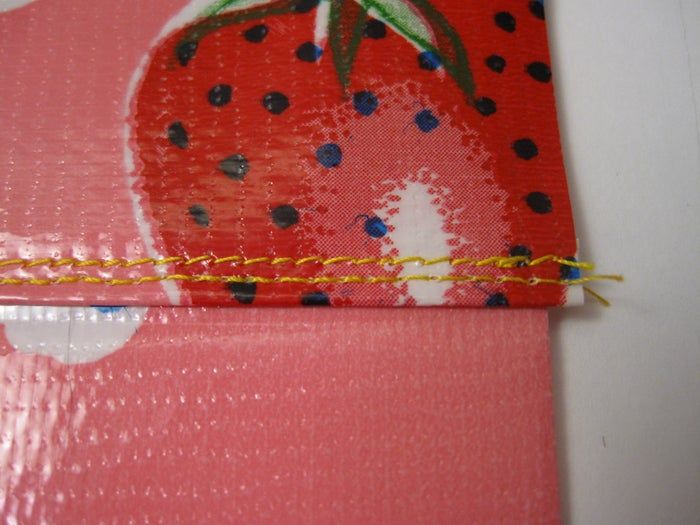 一小时内学会制作对折油布钱包-第13张图片-趣作屋