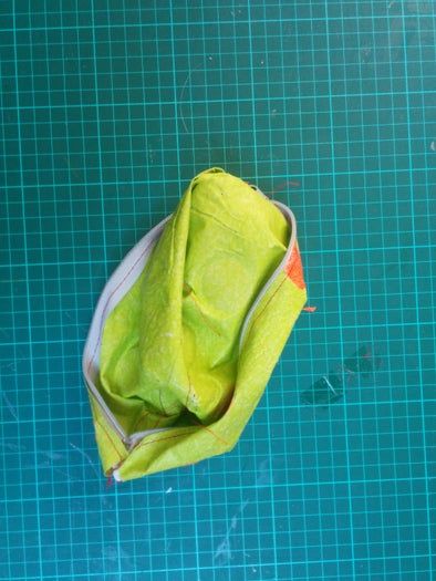 用回收塑料袋和废旧拉链制作环保铅笔盒/杂物包-第16张图片-趣作屋 用回收塑料袋和废旧拉链制作环保铅笔盒/杂物包-第16张图片-趣作屋